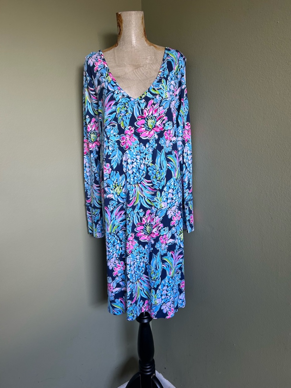 Lilly Pulitzer Navy Blue Floral V-Neck Dress Sz XL